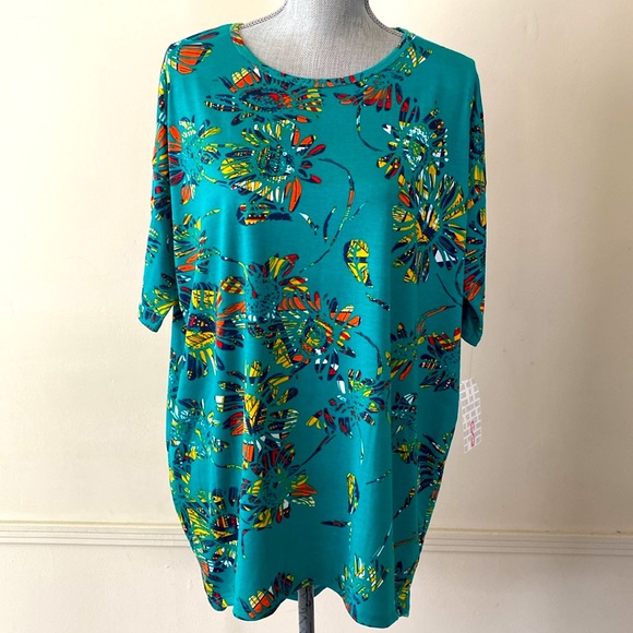 LuLaRoe “IRMA” HIGH-LOW TUNIC OVERSIZED TOP SIZE SMALL 🌟NWT🌟 - Picture 2 of 11